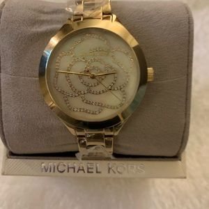 MICHAEL KORS GOLD METAL WATCHW/Flower design